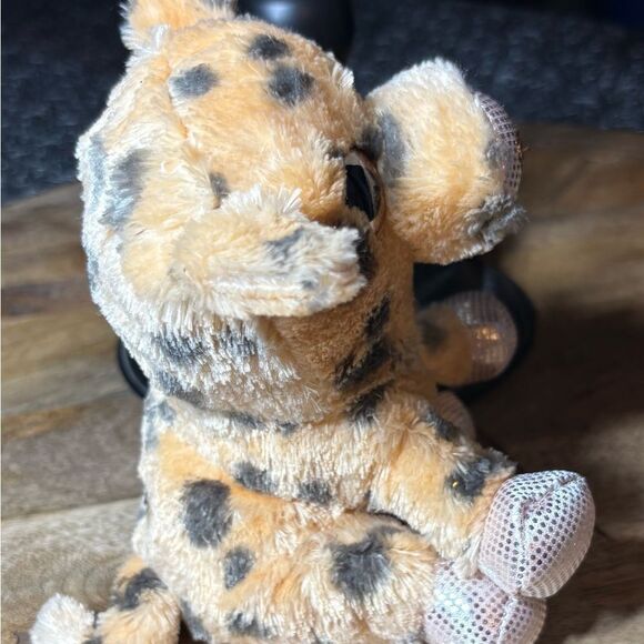 6” MVP Pig Plush Peach Gray Stuffed Animal Toy Sparkle Big Eyes 2019 Seated Plus - Picture 4 of 6